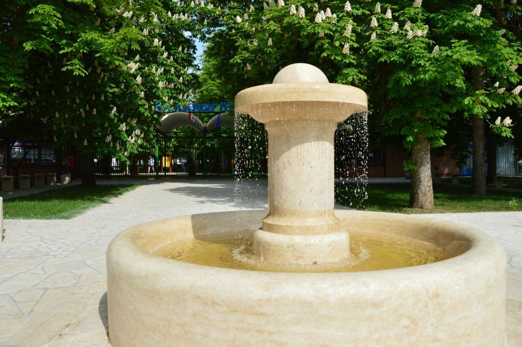 Florianus Vendeghaz Ξενοδοχείο Berekfürdő Εξωτερικό φωτογραφία